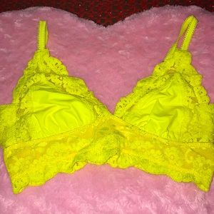 Les Coquines Lace Jolie Bralette 💐